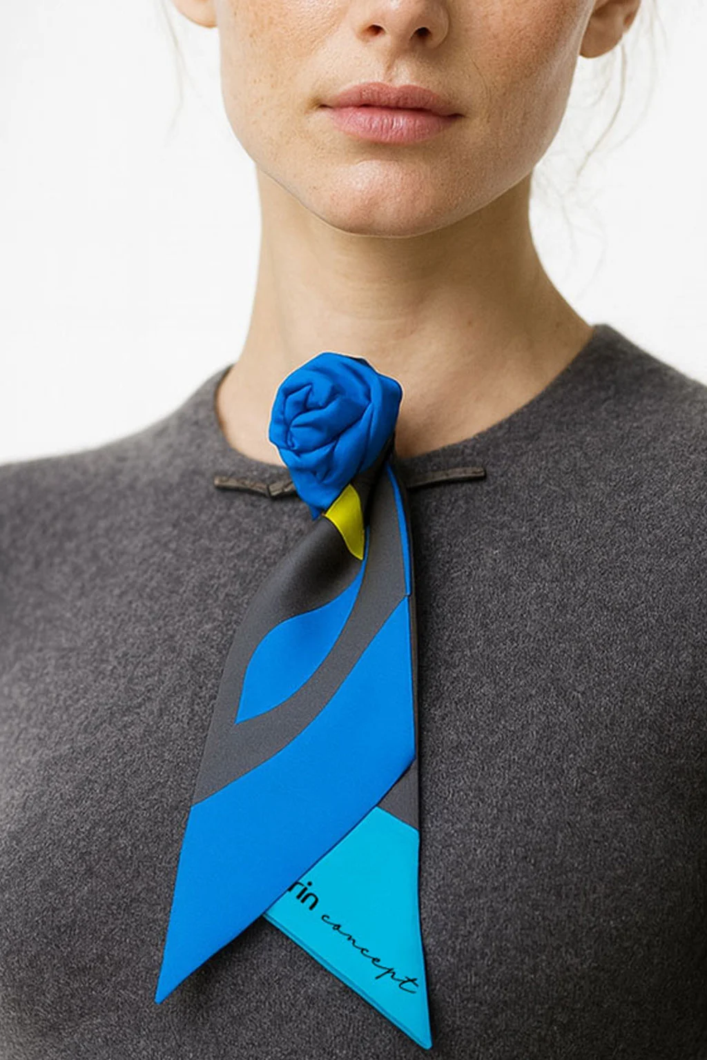 esarfa twilly prinsa sub forma de floare